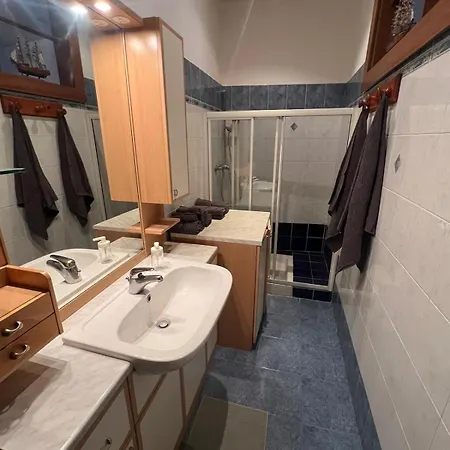 Casa Ela Apartment *